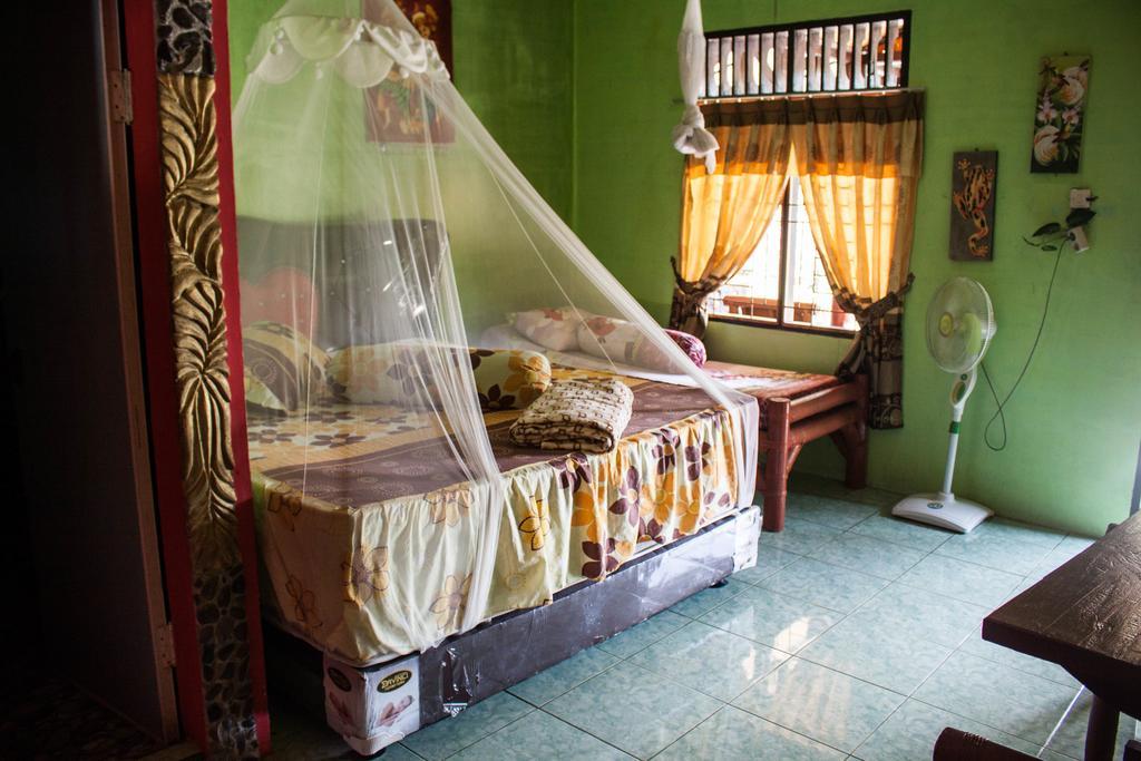 Rain Forest Guest House And Jungle Trekking Bukit Lawang Eksteriør bilde