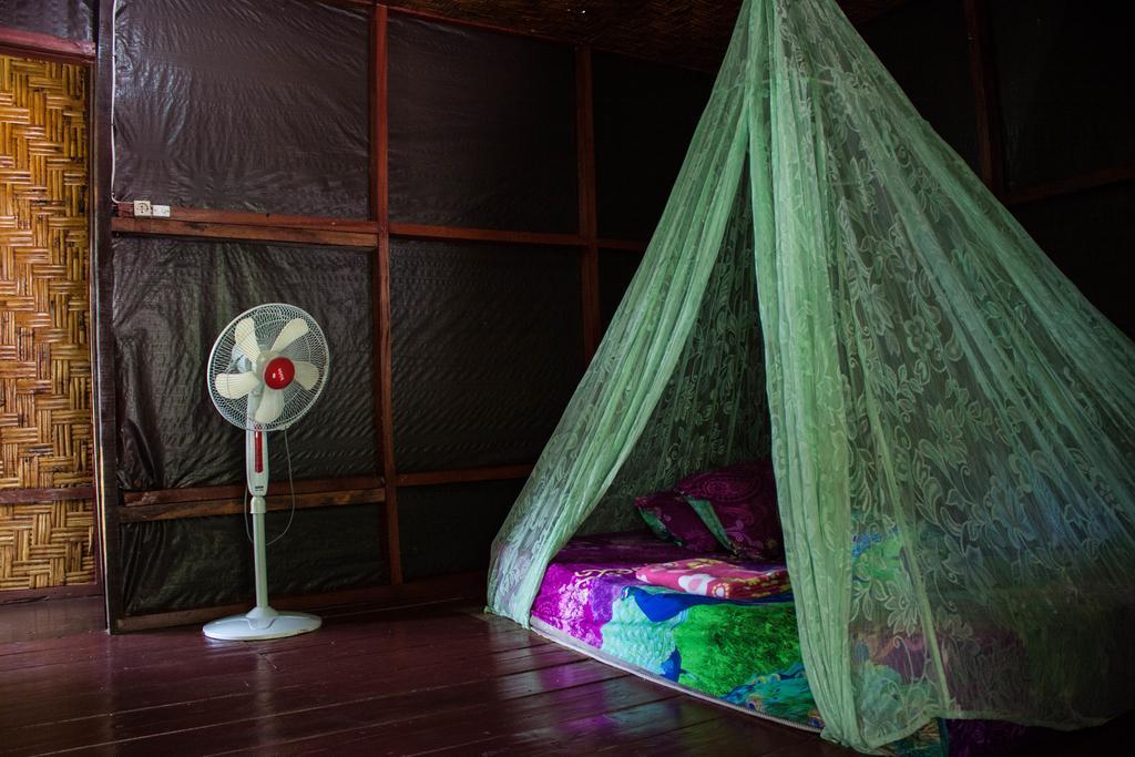 Rain Forest Guest House And Jungle Trekking Bukit Lawang Eksteriør bilde