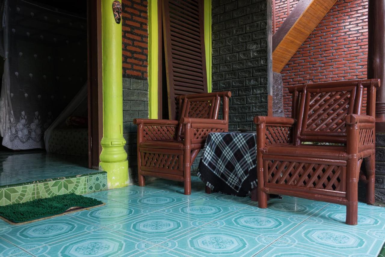 Rain Forest Guest House And Jungle Trekking Bukit Lawang Eksteriør bilde