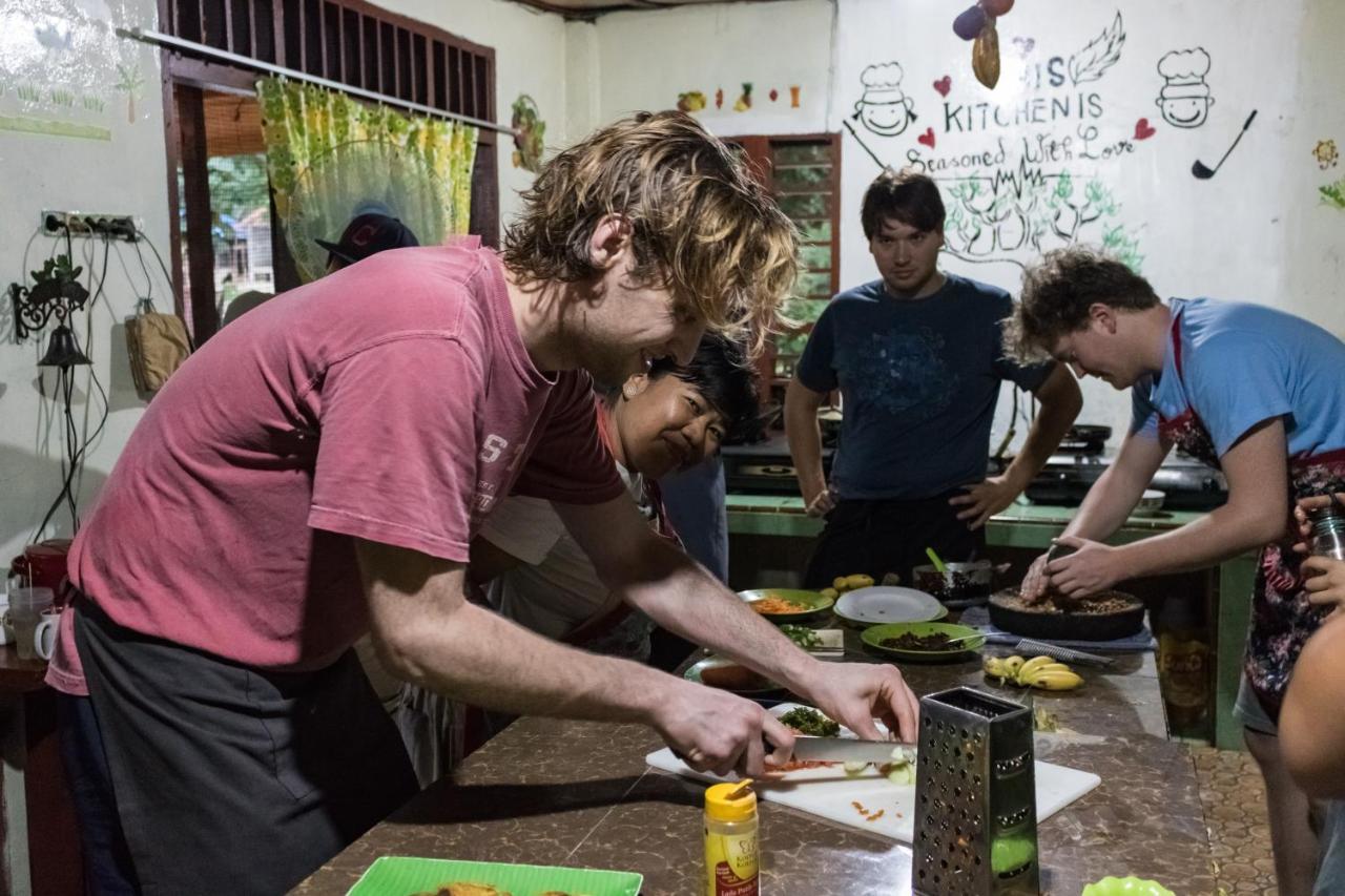 Rain Forest Guest House And Jungle Trekking Bukit Lawang Eksteriør bilde